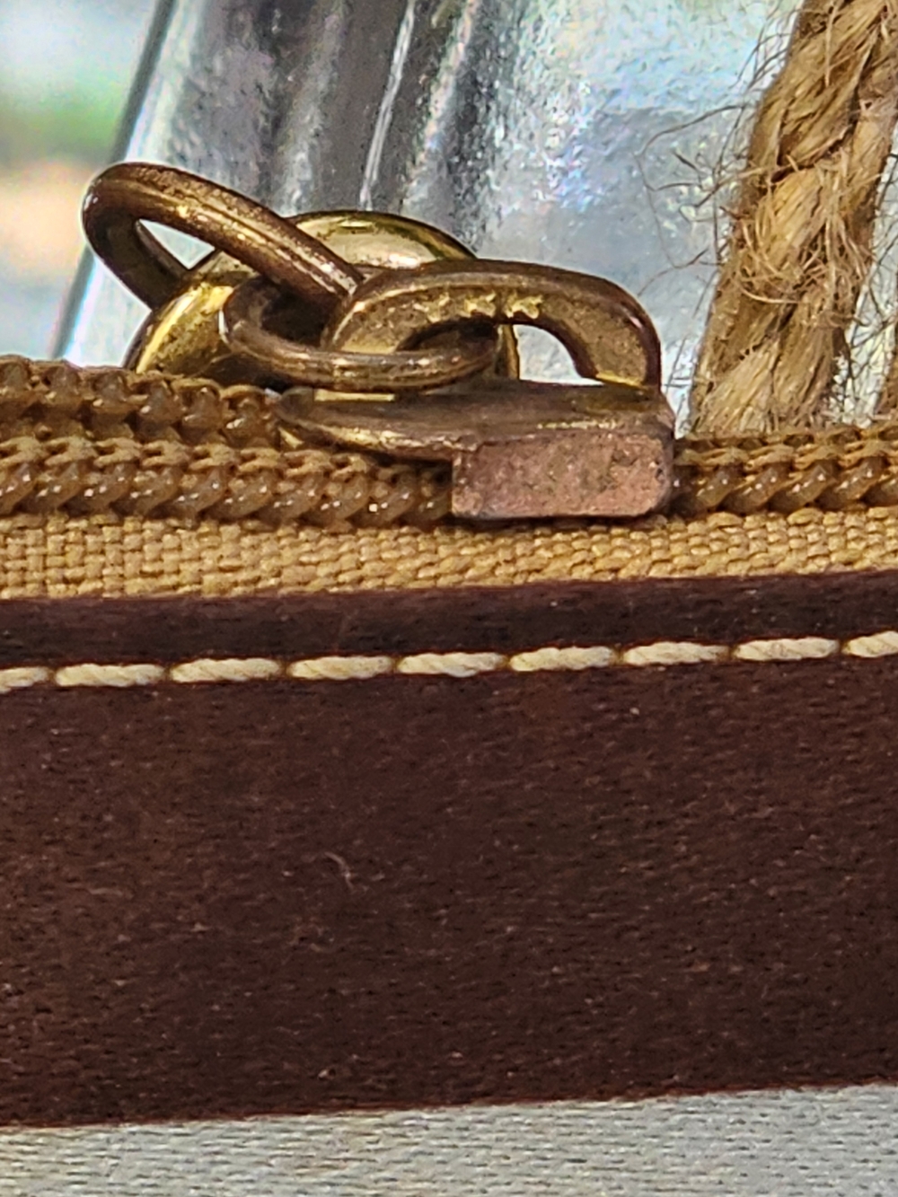Coach Julia Legacy Stripe Wristlet – 6×4 - Picture 4 of 6